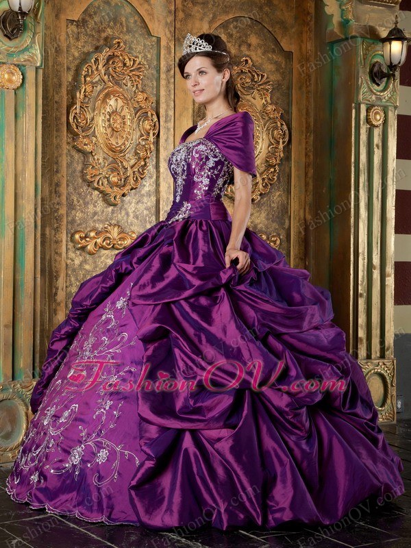 Purple Ball Gown Strapless Embroidery Quinceanera Dress
