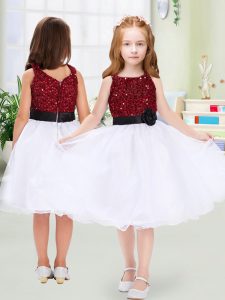 Knee Length Zipper Flower Girl Dress White for Wedding Party with Sequins and Hand Made Flower