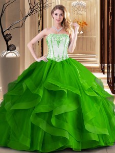 Strapless Sleeveless Tulle Quinceanera Dresses Embroidery Lace Up