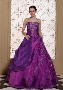 Modest Purple Quinceanera Dresses with Embroidery for Cheap