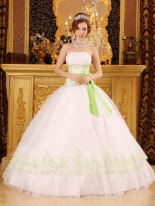 White Ball Gown Strapless Floor-length Organza Appliques