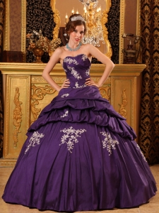 Sweetheart Beading Appliques Purple Quinceanera Dress