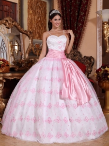 Light Pink Quinceanera Dress with Spaghetti Straps Embroidery