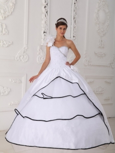 One Shoulder Neck Taffeta and Organza Beading Quinceanera Gown