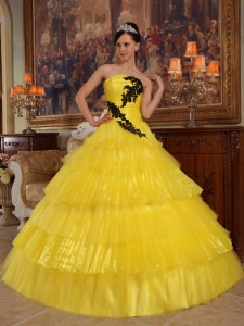 Yellow Strapless Organza Quinceanera Dress with Black Appliques