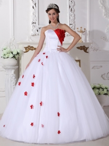 White and Red Sweetheart Appliques Quinceanera Dress