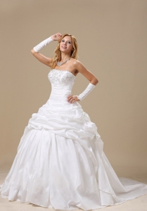 Wedding Bridal Gowns with Appliques and Ruched Pick-ups