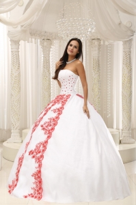 Beautiful Red Embroidery White Ball Gown Quinceanera Dress