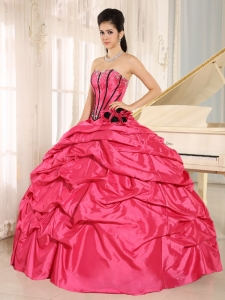 Hand Made Flowers Quinces Dress for Sweet 16 Hot Pink Pick-ups