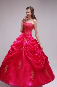 Red Quinceanera Ball Gowns Strapless Organza Appliques