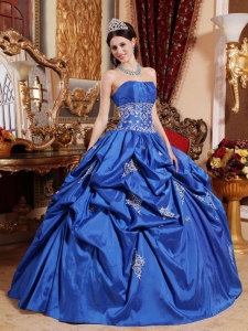 Blue Ball Gown Strapless Taffeta Appliques Quinceanera Dress