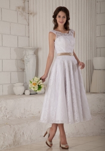 Elegant A-line Princess Scoop Lace Belt Wedding Dress