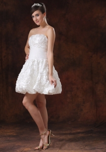 Rolling Flower White A-line Short Wedding Dress With Mini-length