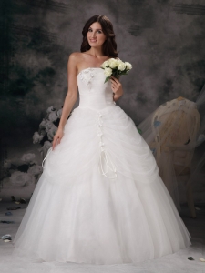 Strapless Floor-length Tulle Hand Made Flowers Wedding Gown