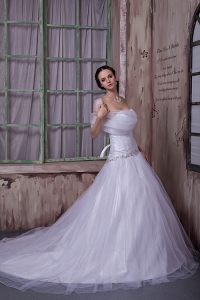 Elegant A-line Wedding Dress Princess Strapless Tulle