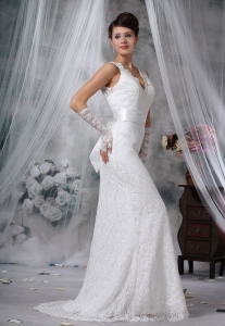 V-neck Lace Decorate Bodice Sash Bowknot Wedding Dress For 2013