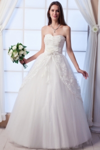 A-line Sweetheart Tulle Appliques Floral Wedding Dress