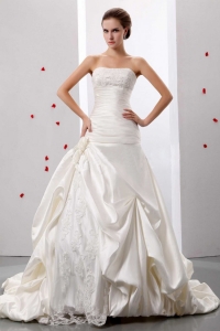 Strapless Appliques and Ruch Wedding Gowns Lace Taffeta