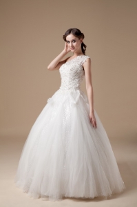 Best One Shoulder Satin and Tulle Appliques Wedding Gowns