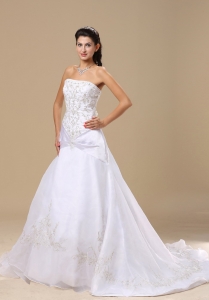 Chapel Train Exquisite Embroidery Strapless Wedding Bridal Dress