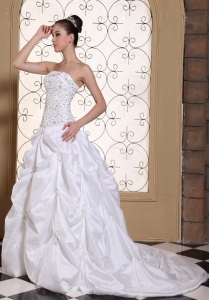 Wedding Dress Pick-ups Embroidery With Beading Strapless
