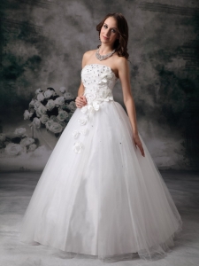 Sweet Strapless Hand-made Flower Tulle Beading Wedding Gowns