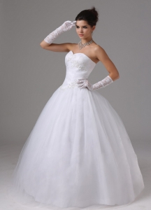 Tulle Ball Gown Wedding Gown Sweetheart With Appliques Ruch