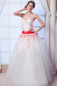 Red Embroidery Wedding Dresses Appliques Ball Gowns