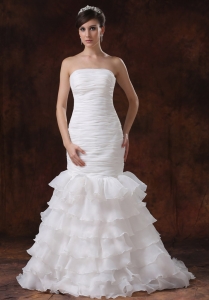 Mermaid Ruch Wedding Dress With Ruffles Layers Organza