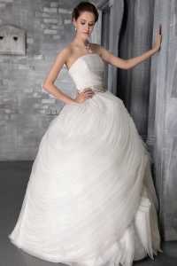 Stylish Organza Ruffles Wedding Dress Strapless Floor-length