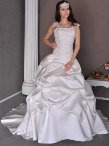 Appliqes Straps Pick-ups Chapel Train Wedding Dress