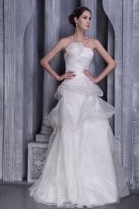 A-Line / Princess Organza Wedding Dress with Handle Flowers