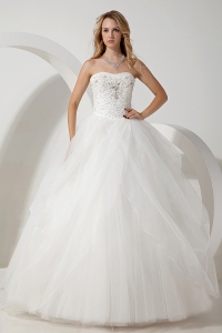 Ball Gown Beading Strapless Tulle wedding Dress