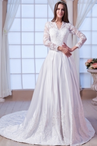 Satin Lace and Appliques V-neck Chapel Train Wedding Gown