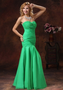 Mermaid Green Sweetheart Prom Dress With Ruch Floor-length
