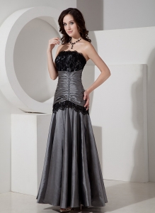 Grey A-Line / Princess Strapless Taffeta Lace Prom Dress
