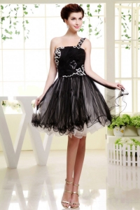 One Shoulder Black Prom Dress Mini-lingth Organza