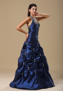Navy Blue and Appliques Decorate Halter For Prom Dress