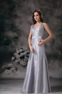 Grey Column / Sheath V-neck Satin Ruch Bridesmaid Dress