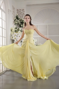 Yellow Sweetheart Beading and Ruch Prom / Graduation Dress