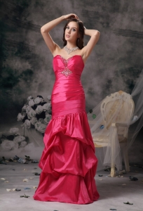 Column Sweetheart Coral Red Taffeta Beading Prom Dress