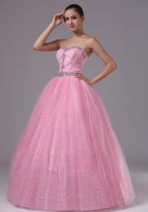 Rose Pink Quinceanera Dress Sweetheart and Beaded Decorate