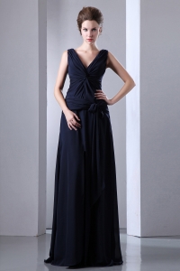Black Prom / Evening Dress Empire V-neck Chiffon Ruch