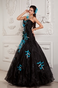 Black Prom Dress Sweetheart Chiffon Beading and Appliques