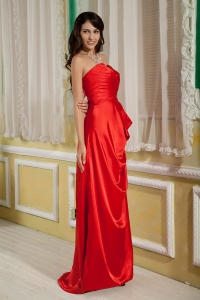 Elegant Red Column Sweetheart Satin Beading Prom Dresses
