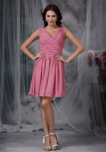 Dama Dresses for Quinceanera Roes Pink V-neck Ruching