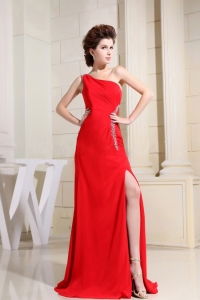 Red One Shoulder Prom / Evening Dress With Brush Train