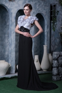 Handle Flower Celebrity Evening Dress White Black V-neck