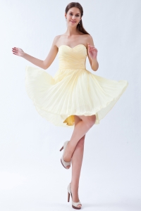 Light Yellow Sweetheart Knee-length Cocktail Holiday Dress