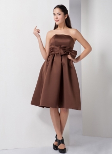 Brown A-line Strapless Knee-length Satin Cocktail Dress Bow
